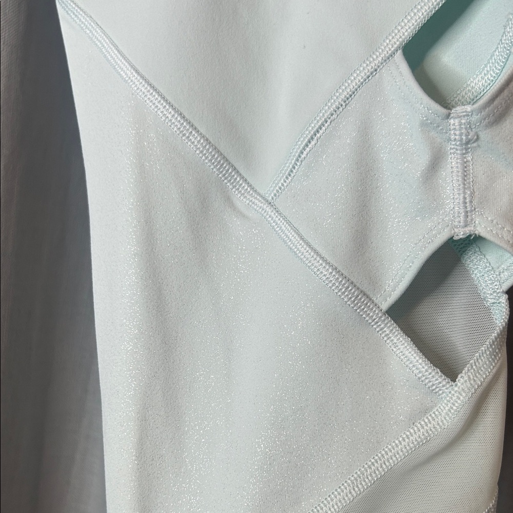 Victoria Sport White Leggings - Picture 4 of 8